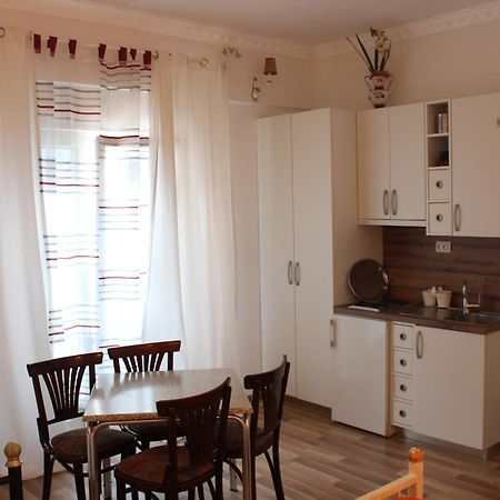 Pansion Ana Apartment Podaca Exterior photo