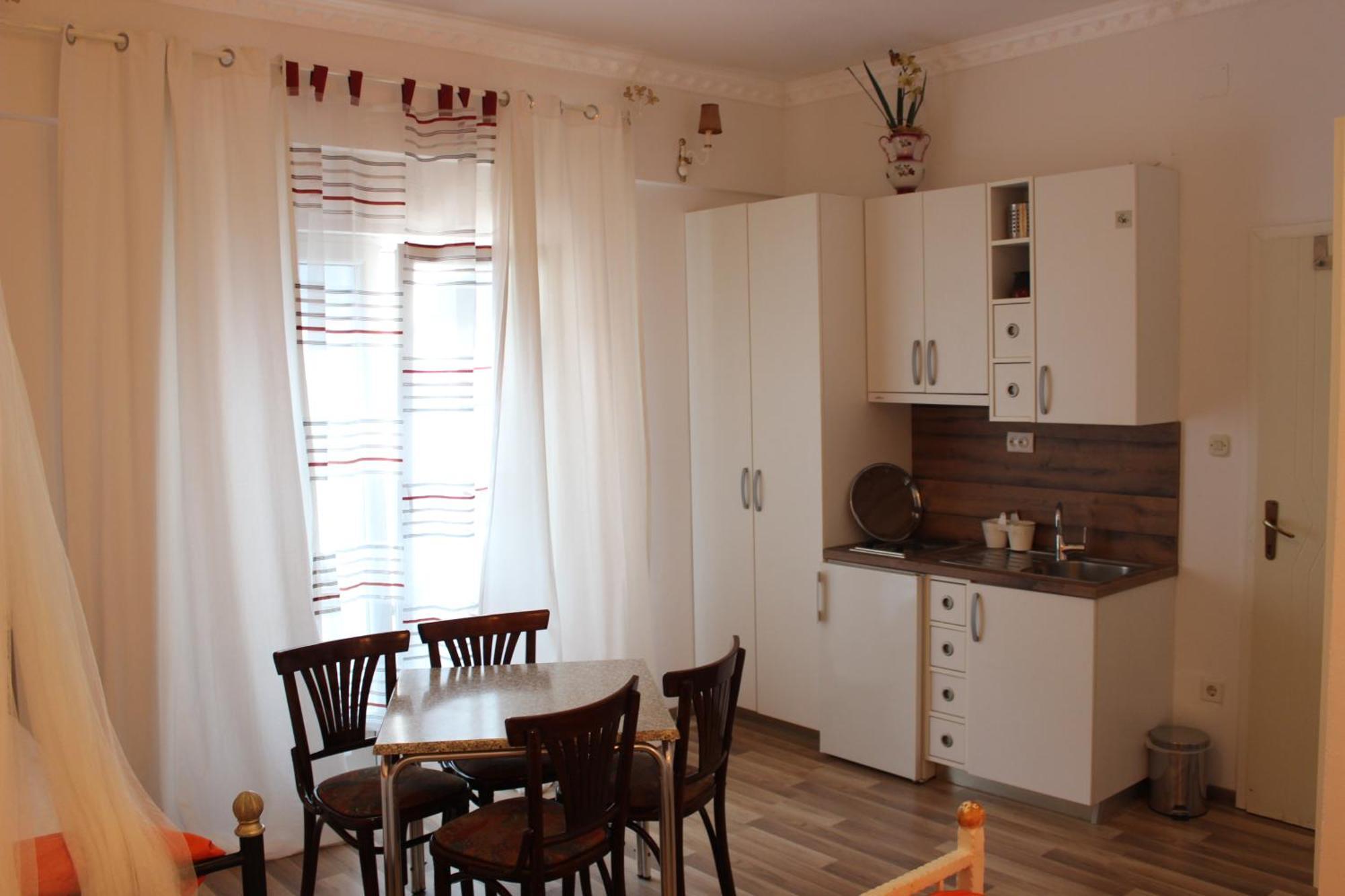 Pansion Ana Apartment Podaca Exterior photo