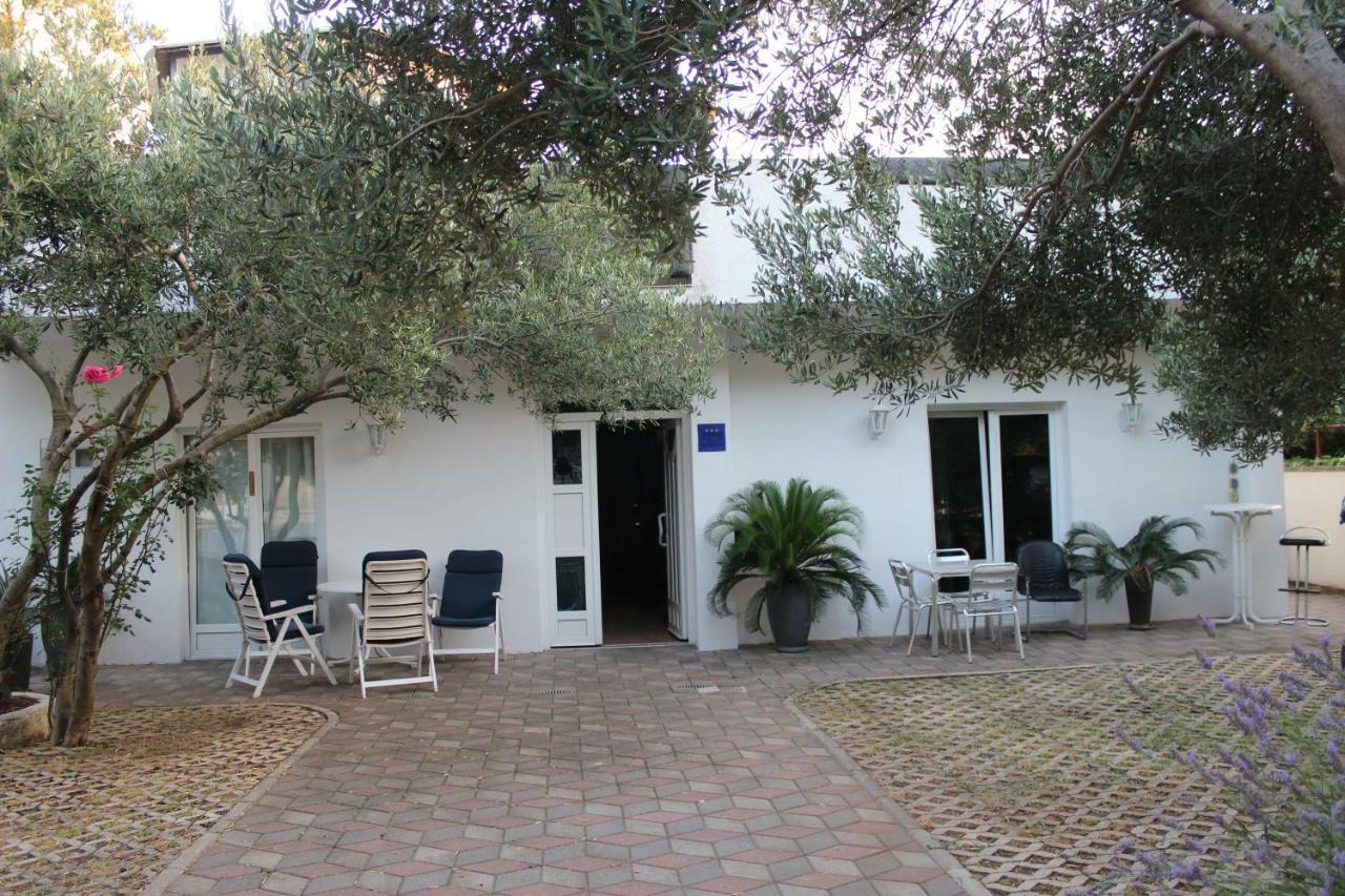 Pansion Ana Apartment Podaca Exterior photo